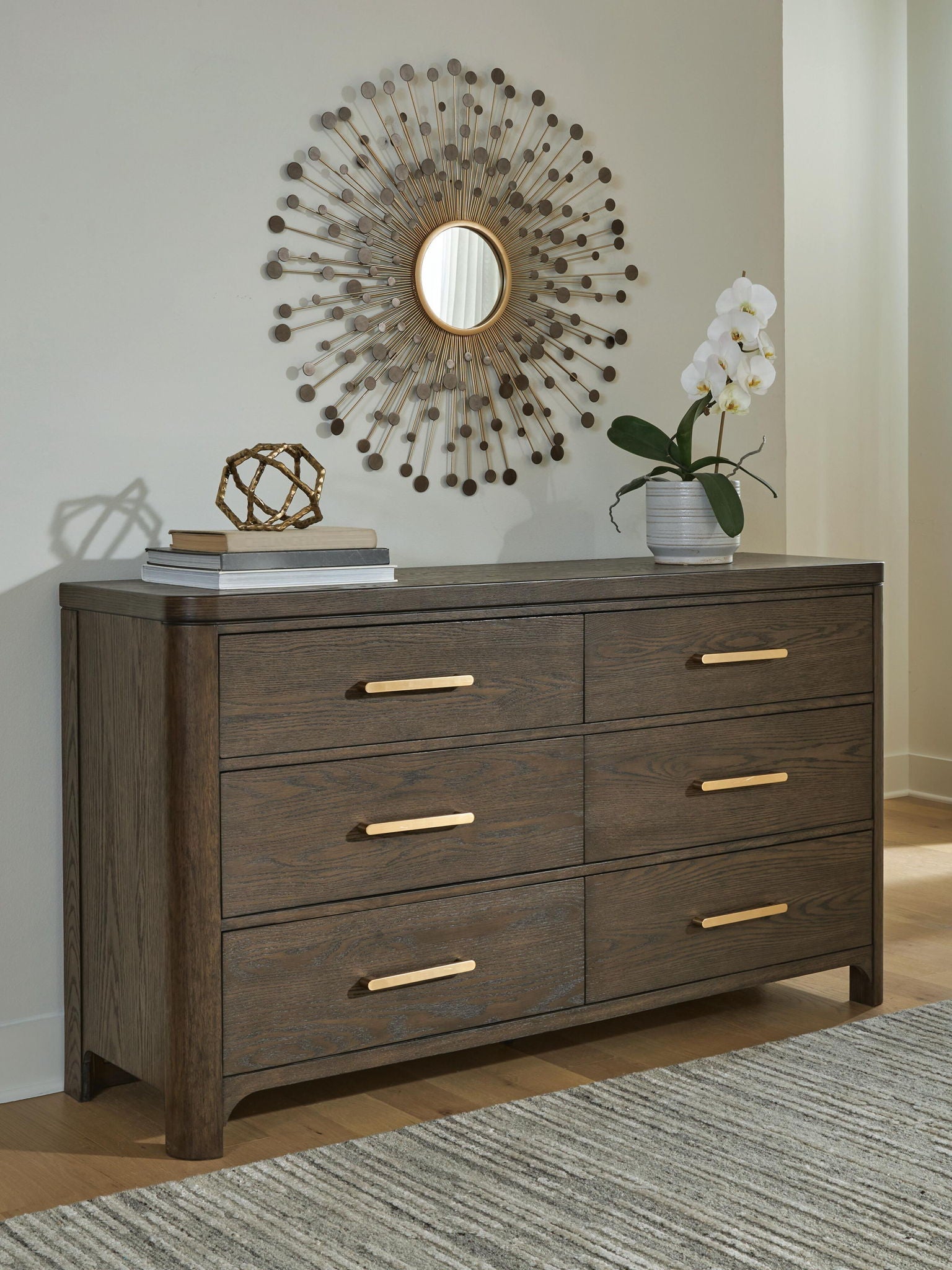 Commode marron foncé avec miroir