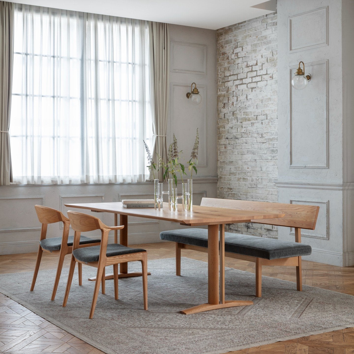 Table de salle à manger en chêne rouge