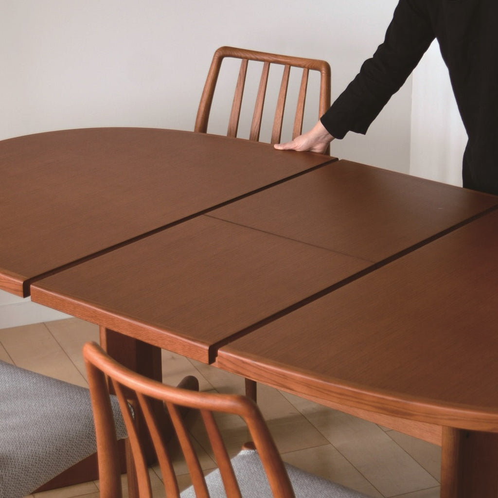 Table à manger extensible en chêne et noyer