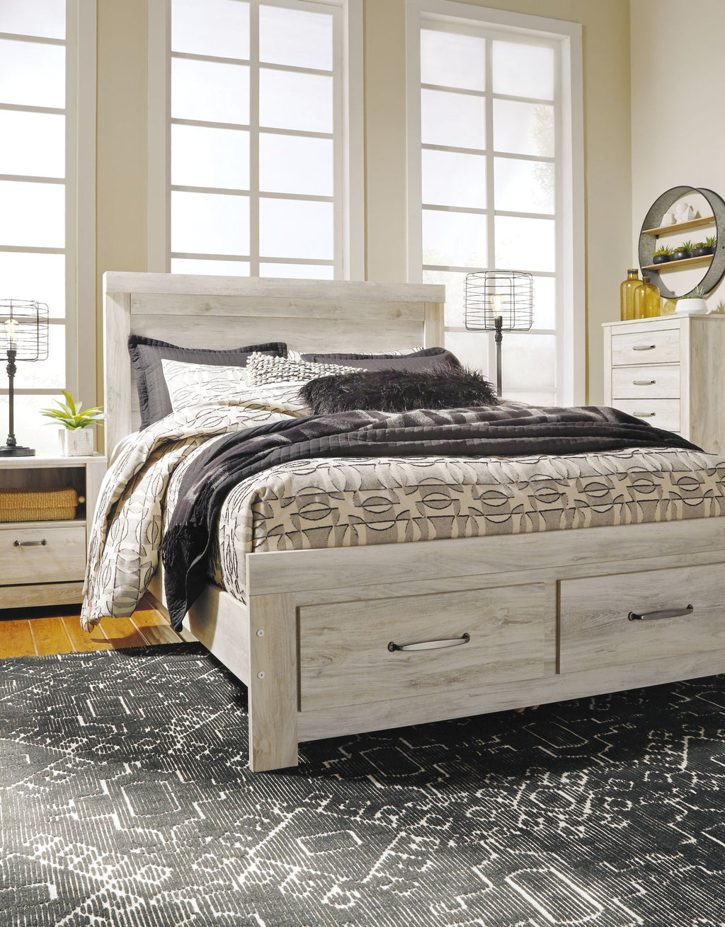 Lit plateforme blanchi avec rangement